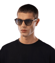 画像をギャラリービューアに読み込む, SPLQ82 5207LC_03
